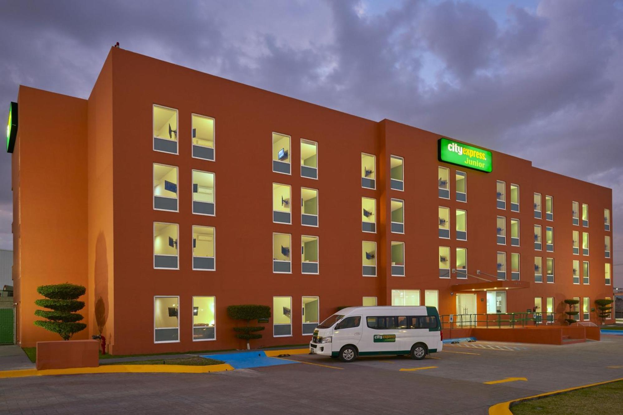 City Express Junior By Marriott Guadalajara Periferico Sur Hotel Exterior foto